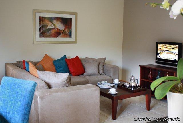 Faircity Grosvenor Gardens Pretoria Room photo
