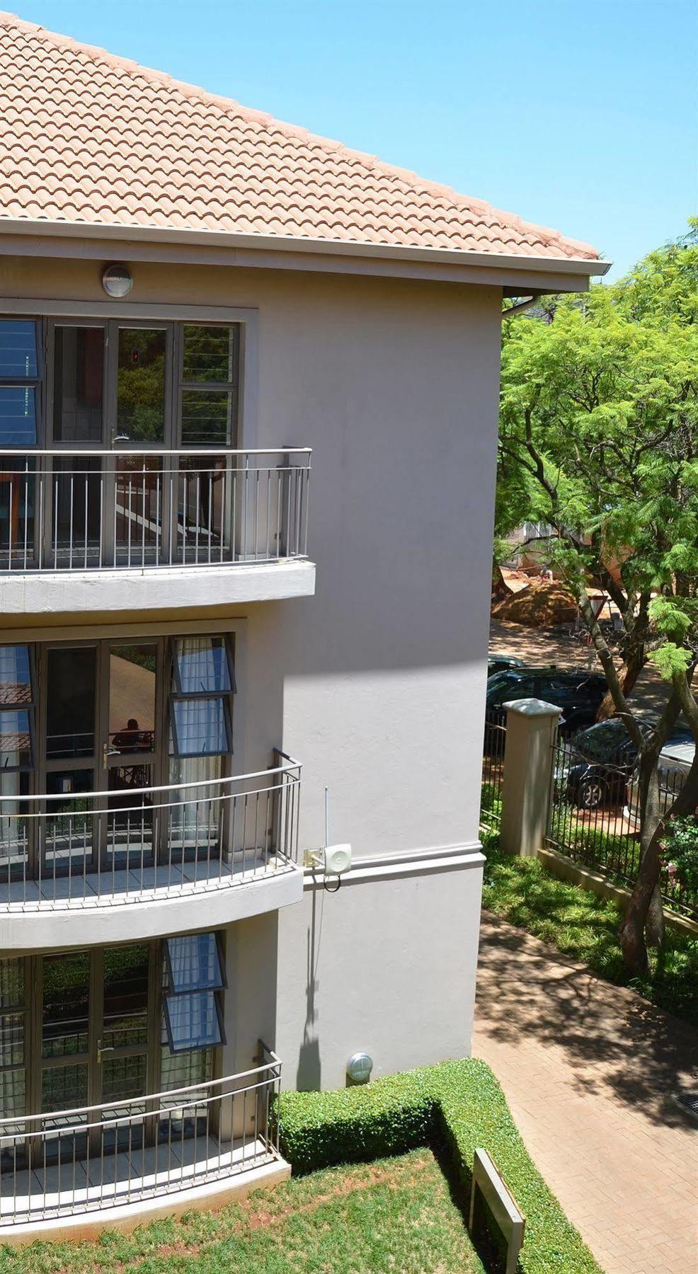 Faircity Grosvenor Gardens Pretoria Exterior photo
