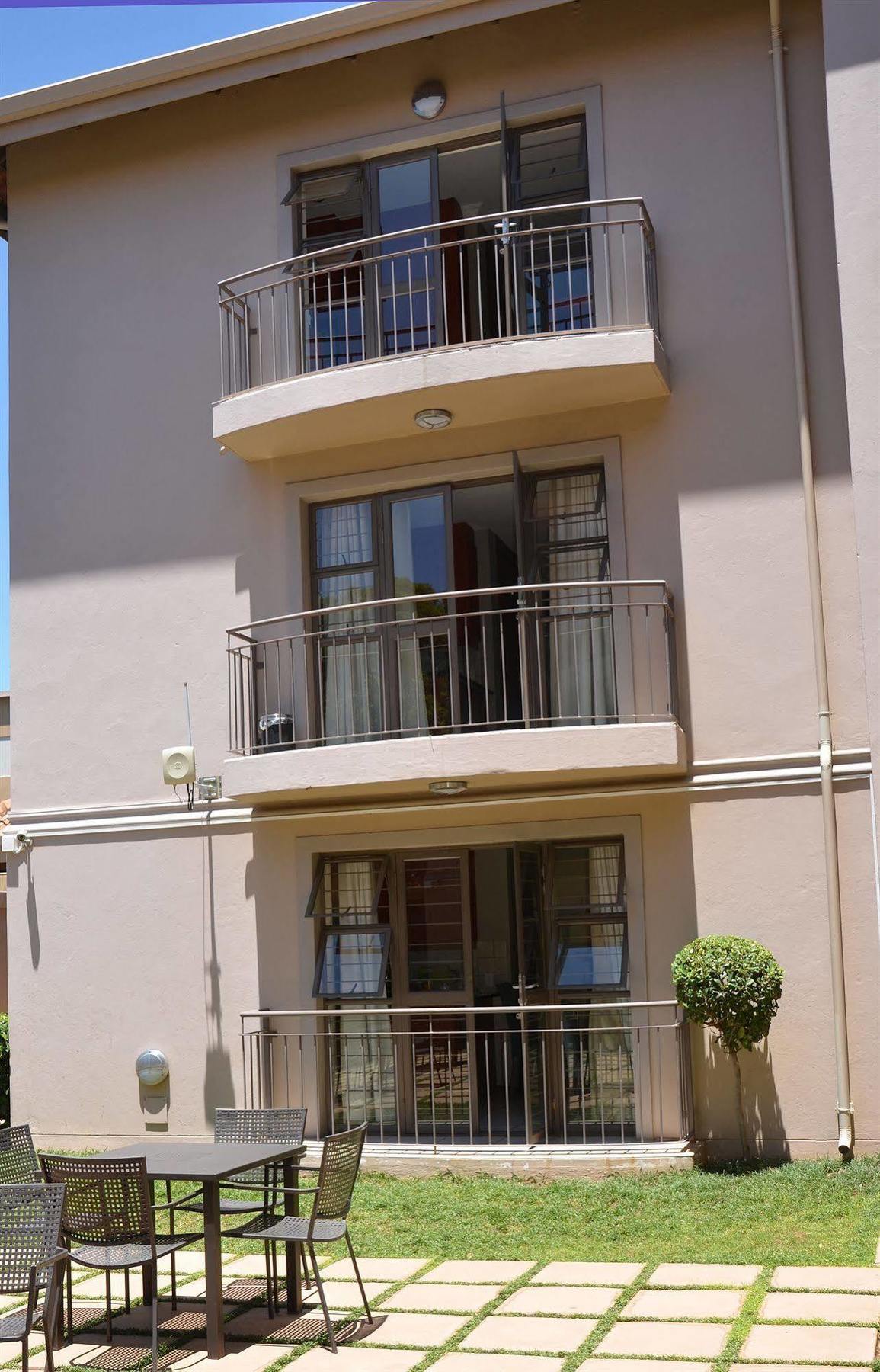 Faircity Grosvenor Gardens Pretoria Exterior photo